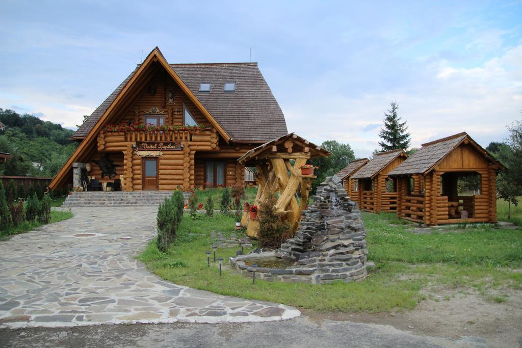 Vadul Lupilor Hotel Moisei Exterior foto